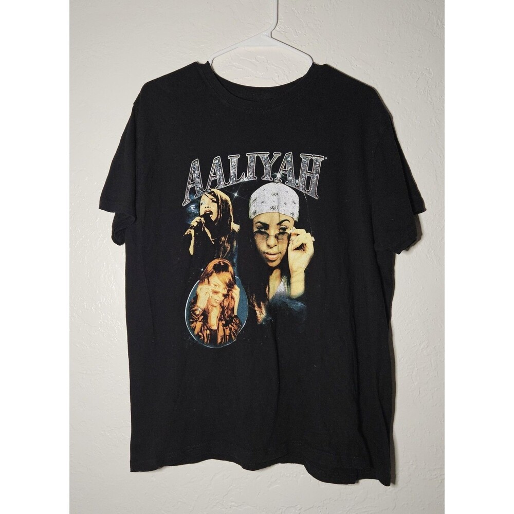 Aaliyah 2000s Memorial R&B Graphic Portrait T Shirt  Black Wash Rap Tee Size L